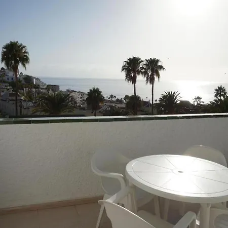 Apartment In Santa Cruz De Tenerife With Pool *