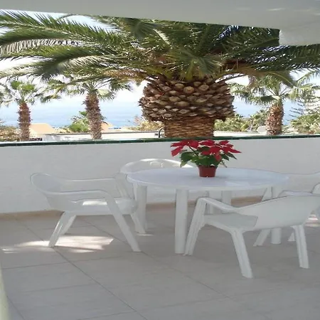 In Santa Cruz De Tenerife With Pool Apartment Acantilado de los Gigantes