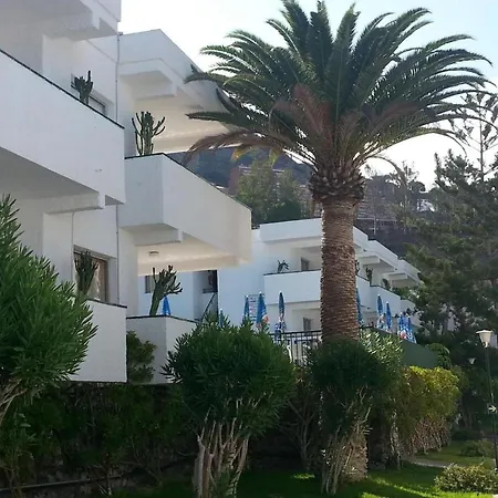 In Santa Cruz De Tenerife With Pool *
